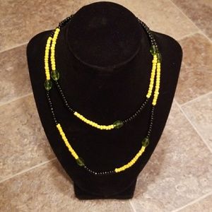 Beaded necklace yellow, black green